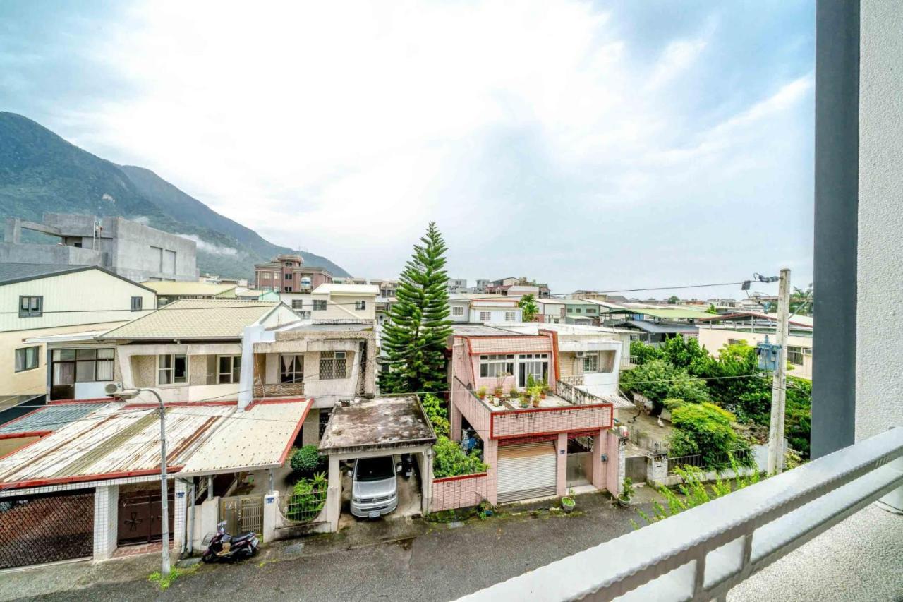 五葉松民宿-電梯民宿 近慈濟中小學及慈科大及人社院 Hualien City Exterior photo